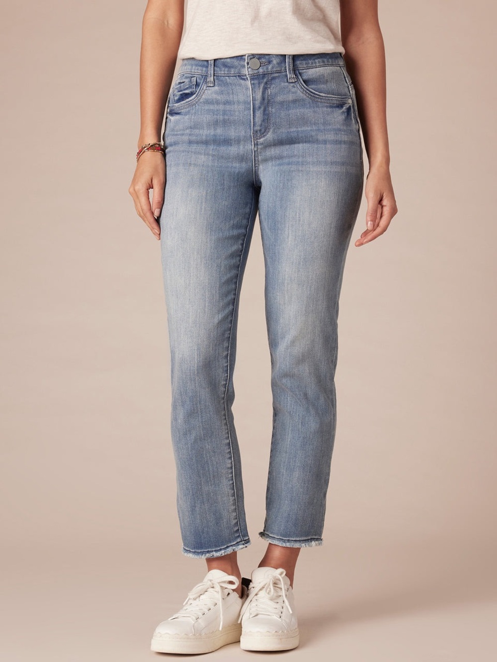 Democracy "Ab"solution Slim Straight Jean with Cascading "D" Back Pocket 16P